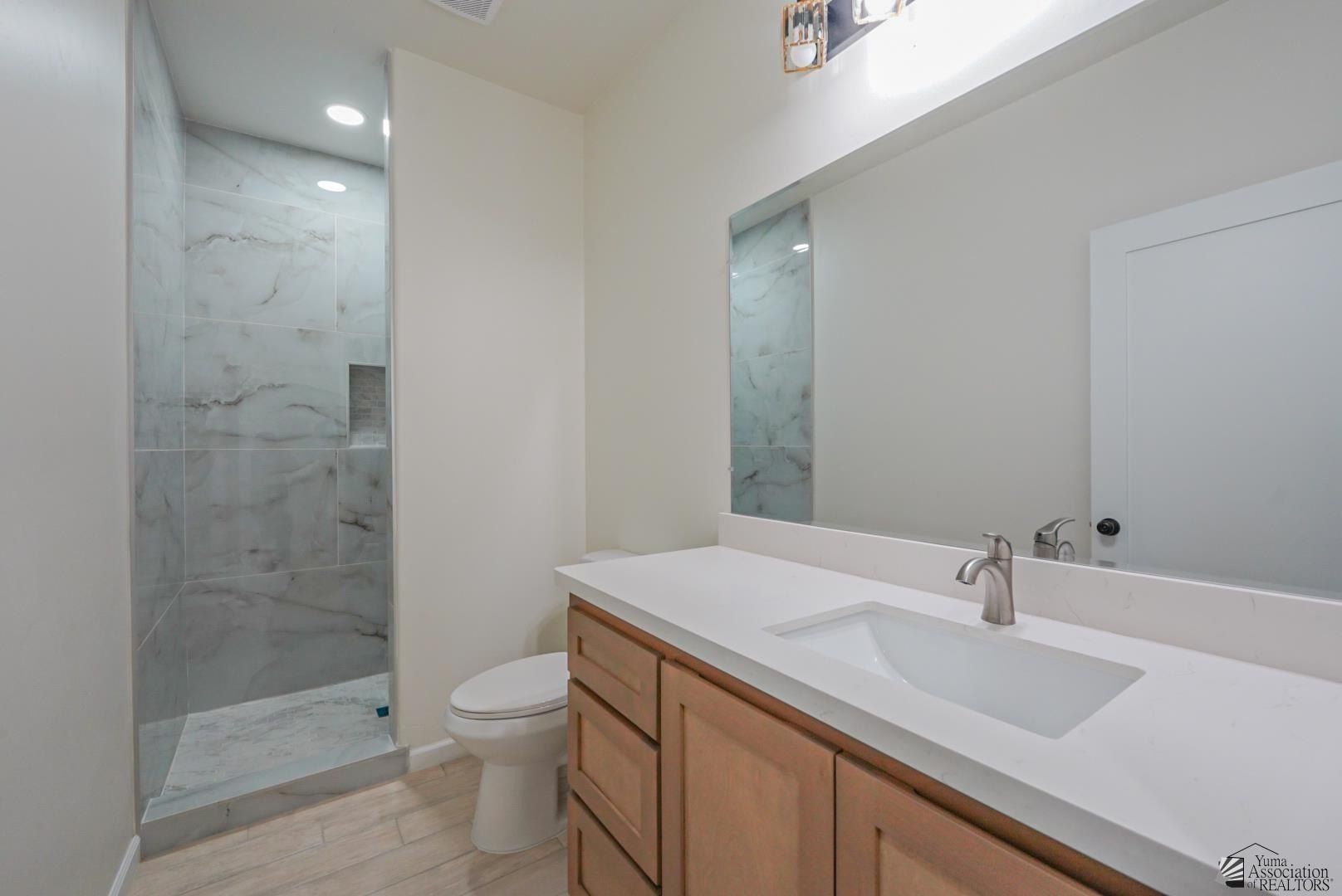 10570 E 45 St. Yuma, AZ 85367