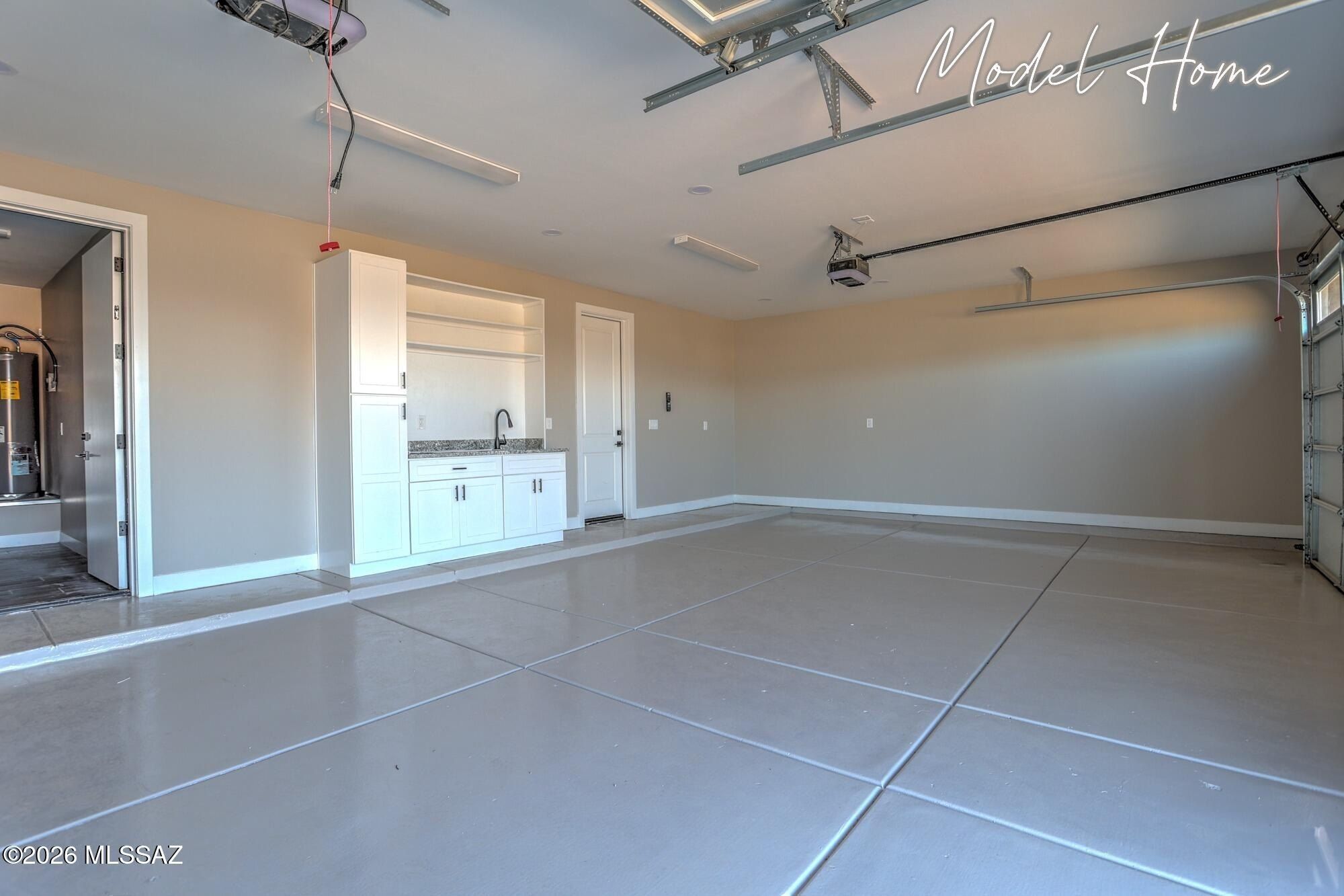 256 S Richmond Drive. Vail, AZ 85641