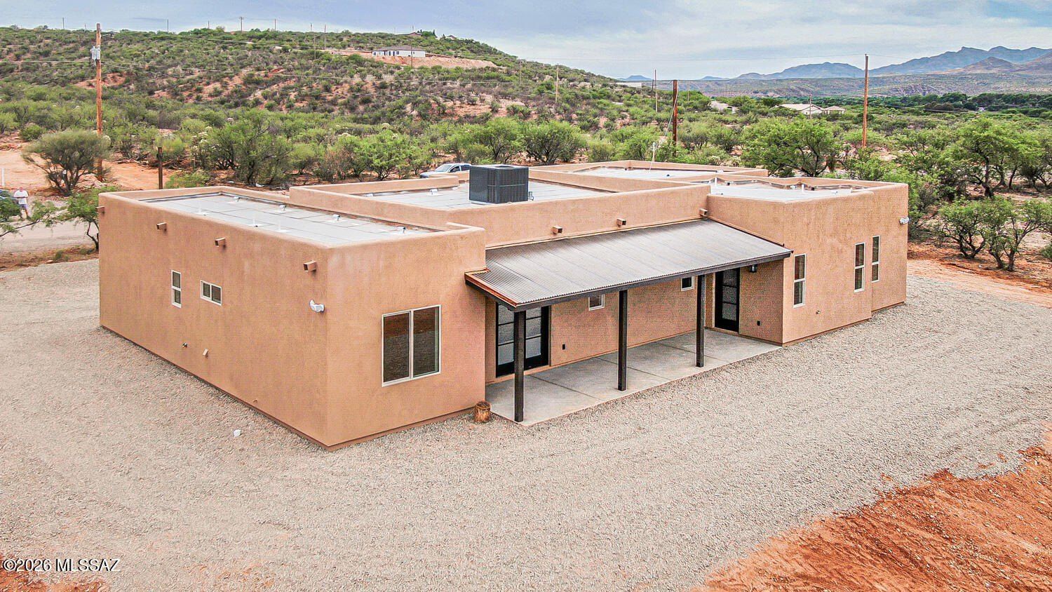 32 Calle Dinamarca. Rio Rico, AZ 85648