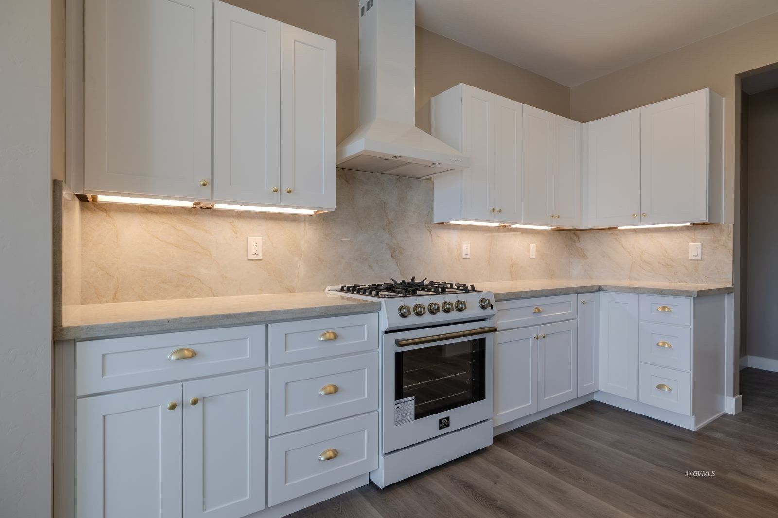 Tbd W Bomza Way. Pima, AZ 85543