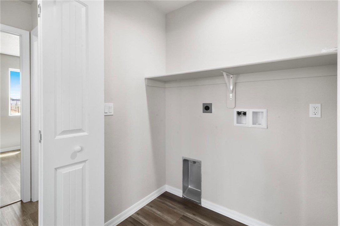 3734 E Thompson Avenue. Kingman, AZ 86409