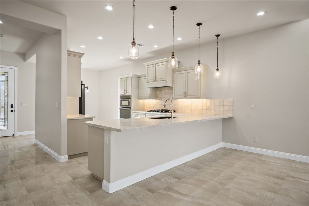 2916 Sidewheel Drive. Bullhead City, AZ 86429