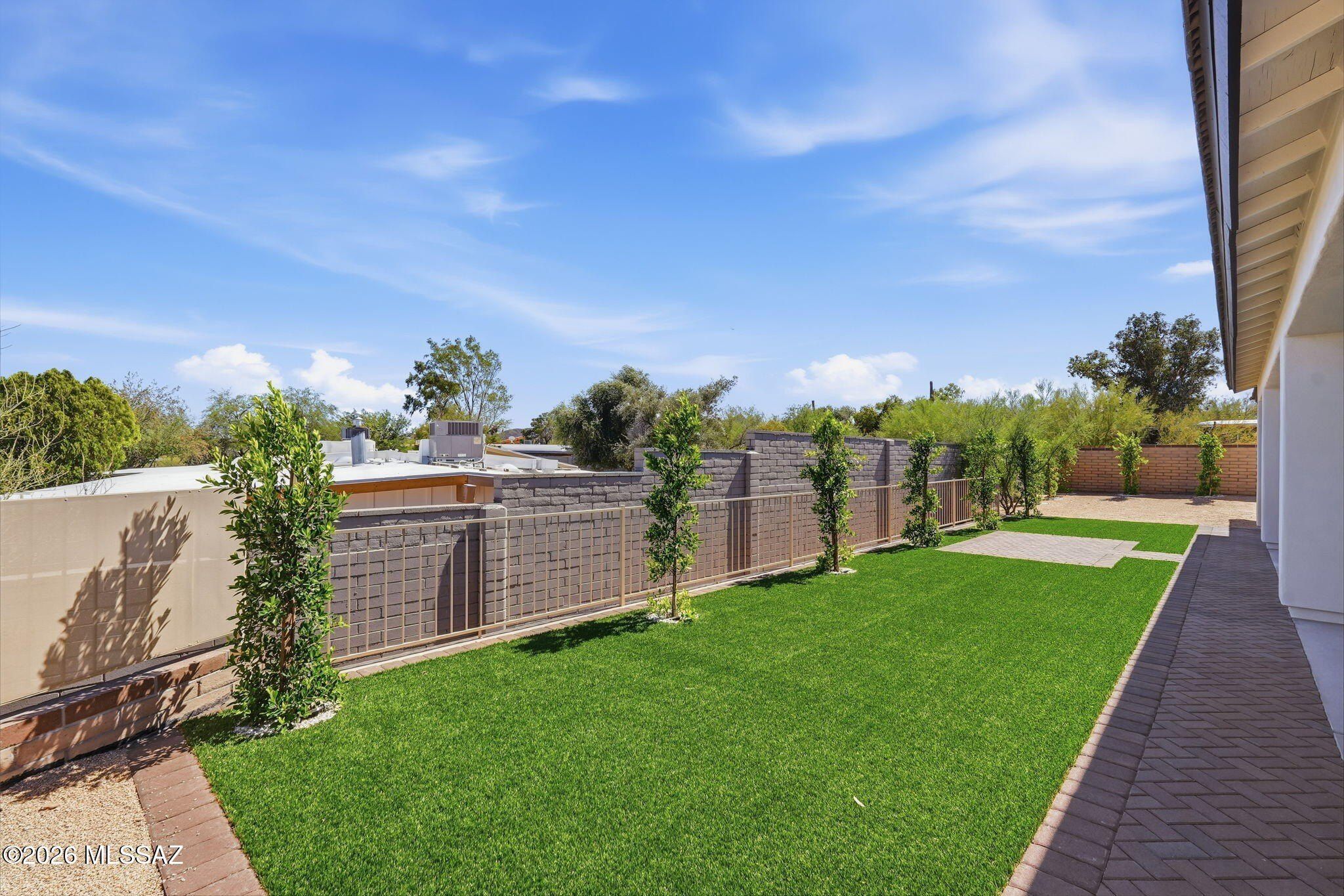 2945 N Silver Spur Drive. Tucson, AZ 85745