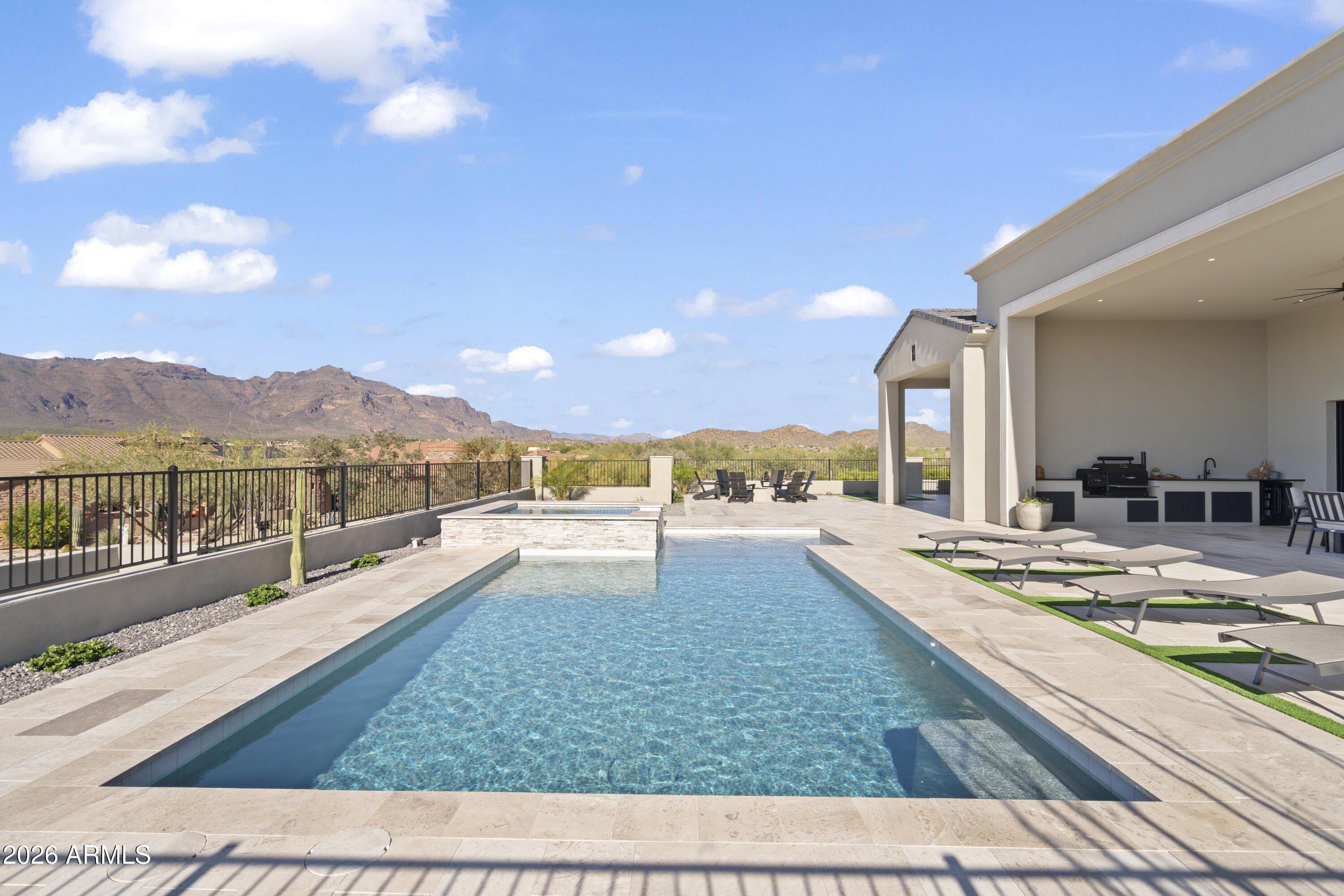 3897 S Summit Trail. Gold Canyon, AZ 85118