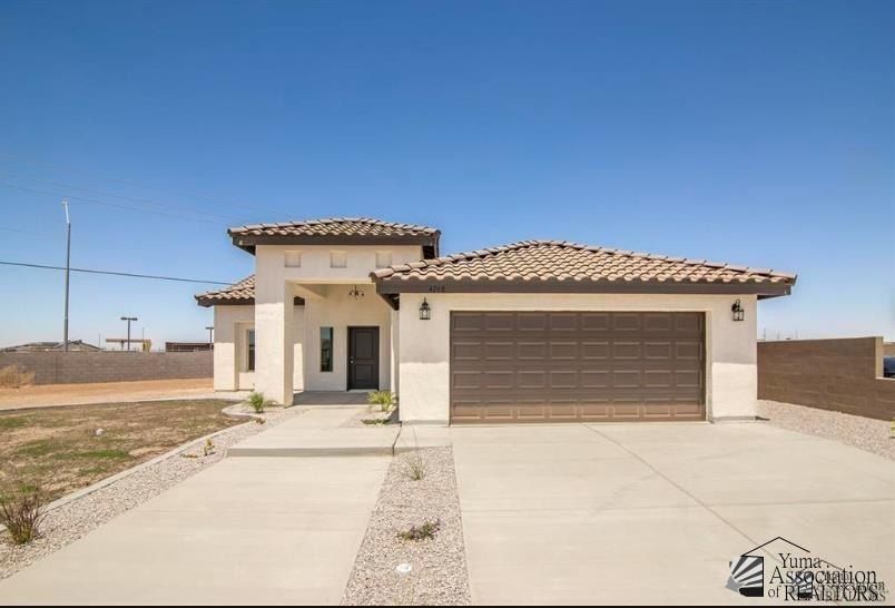 5049 E Monreal Ln. San Luis, AZ 85336