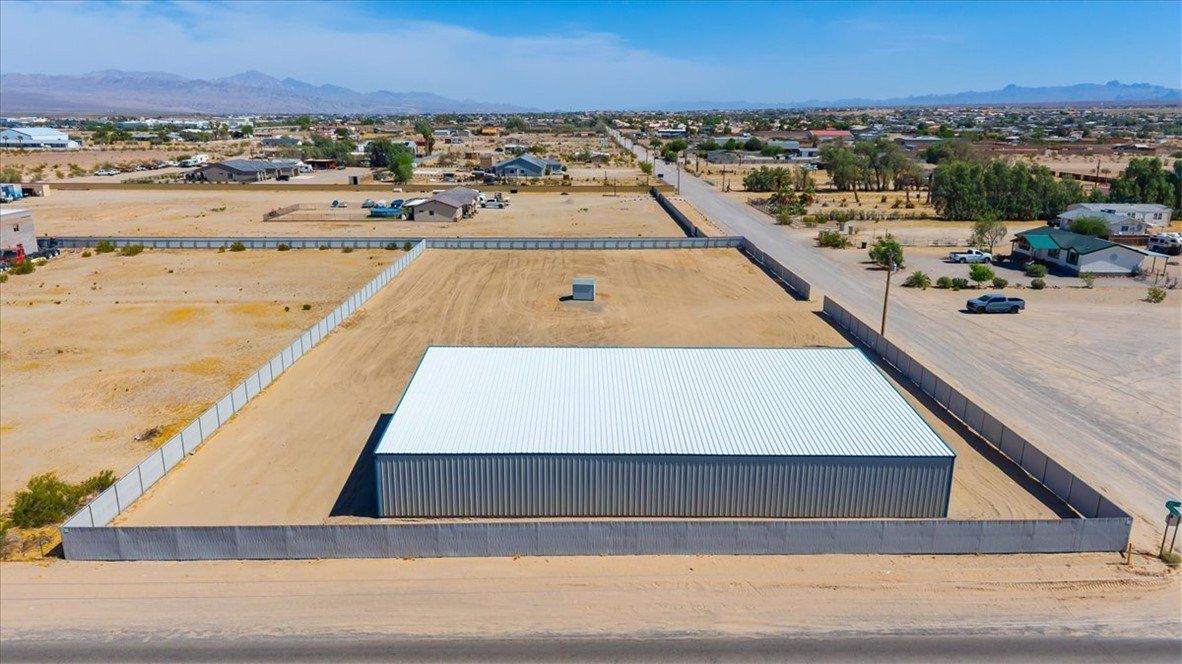 5481 S Calle Del Media. Fort Mohave, AZ 86426