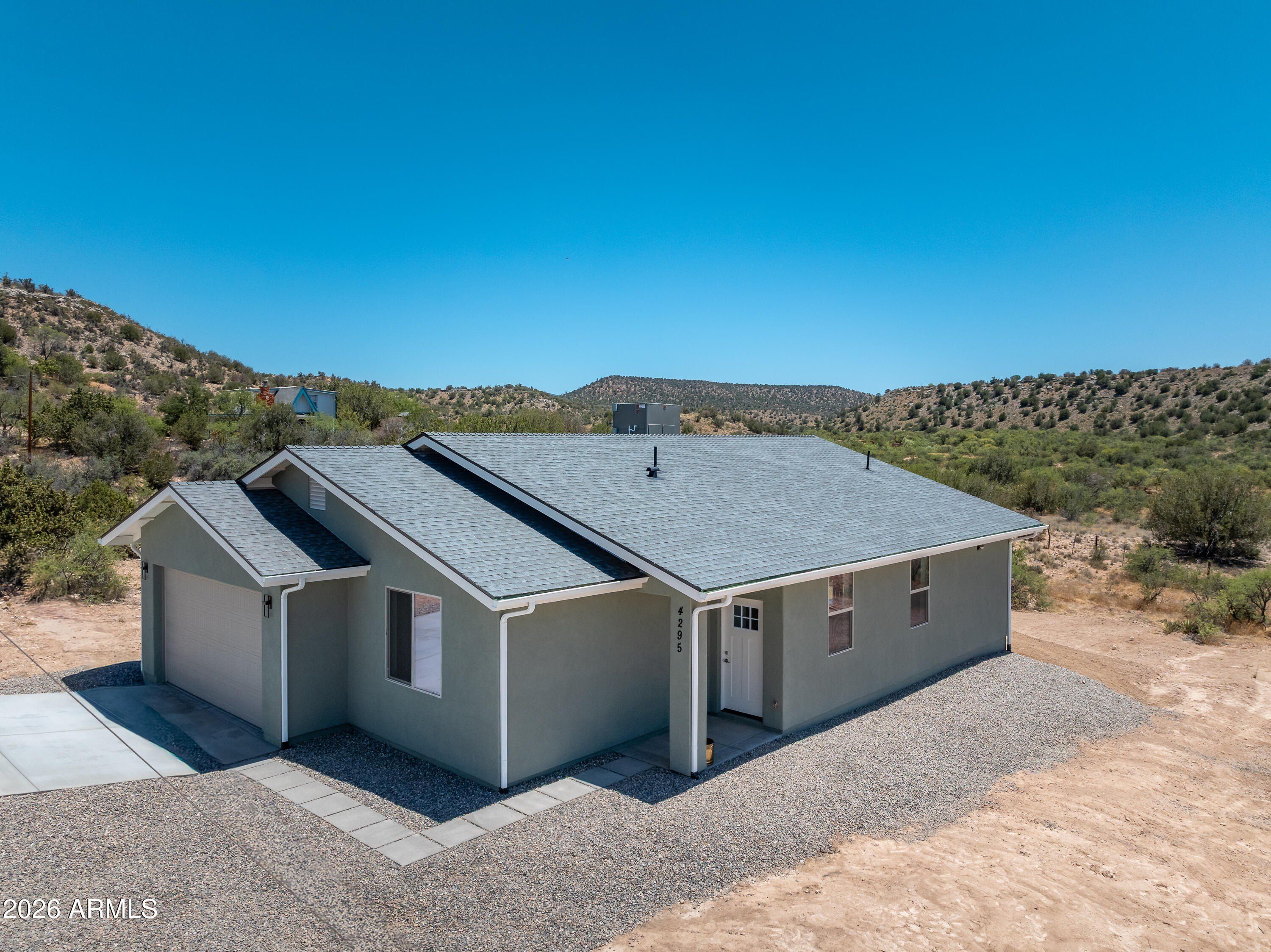 4295 E Coyote Canyon. Rimrock, AZ 86335