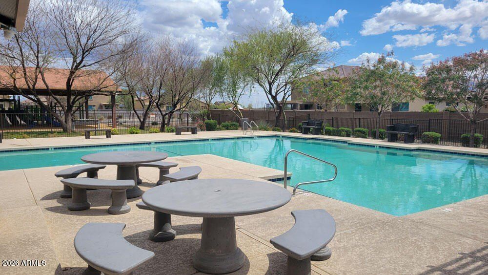18167 W La Senda Drive. Surprise, AZ 85387