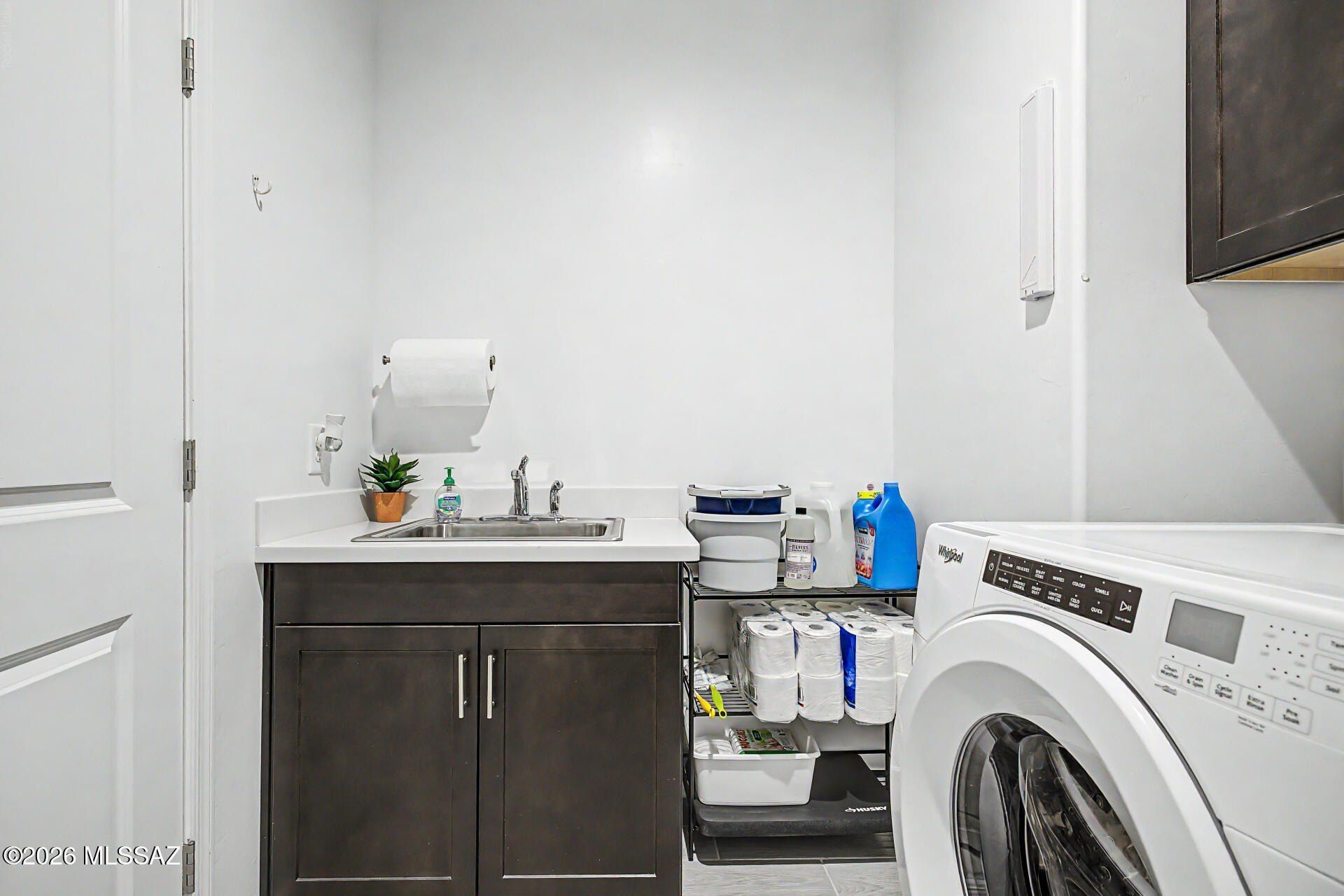 10462 E Silver Fox Drive. Tucson, AZ 85748