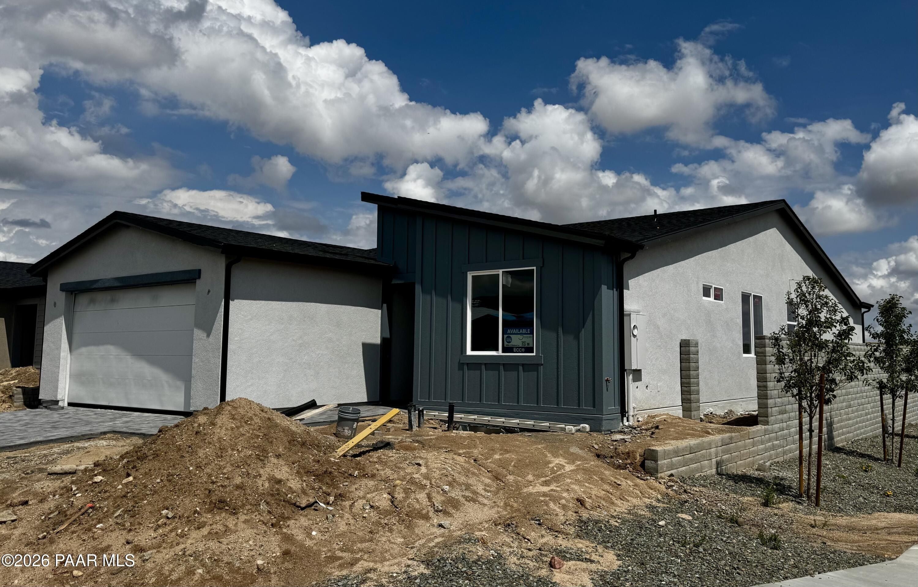 5984 E Dickens Lane. Prescott Valley, AZ 86314