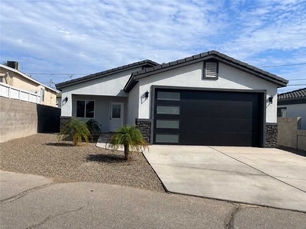 949 Harbor Drive. Bullhead City, AZ 86442