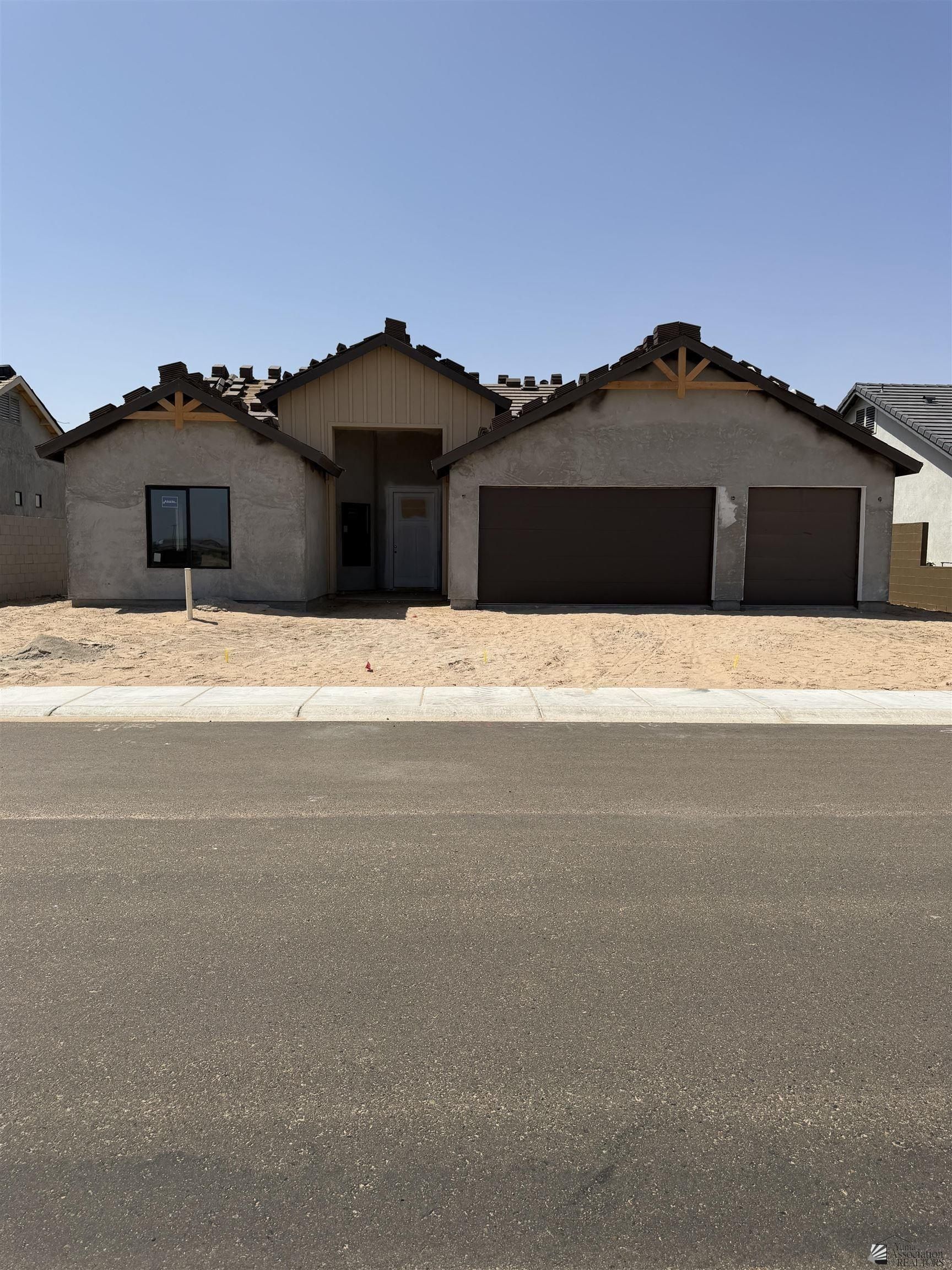 11239 E 42 St. Yuma, AZ 85367