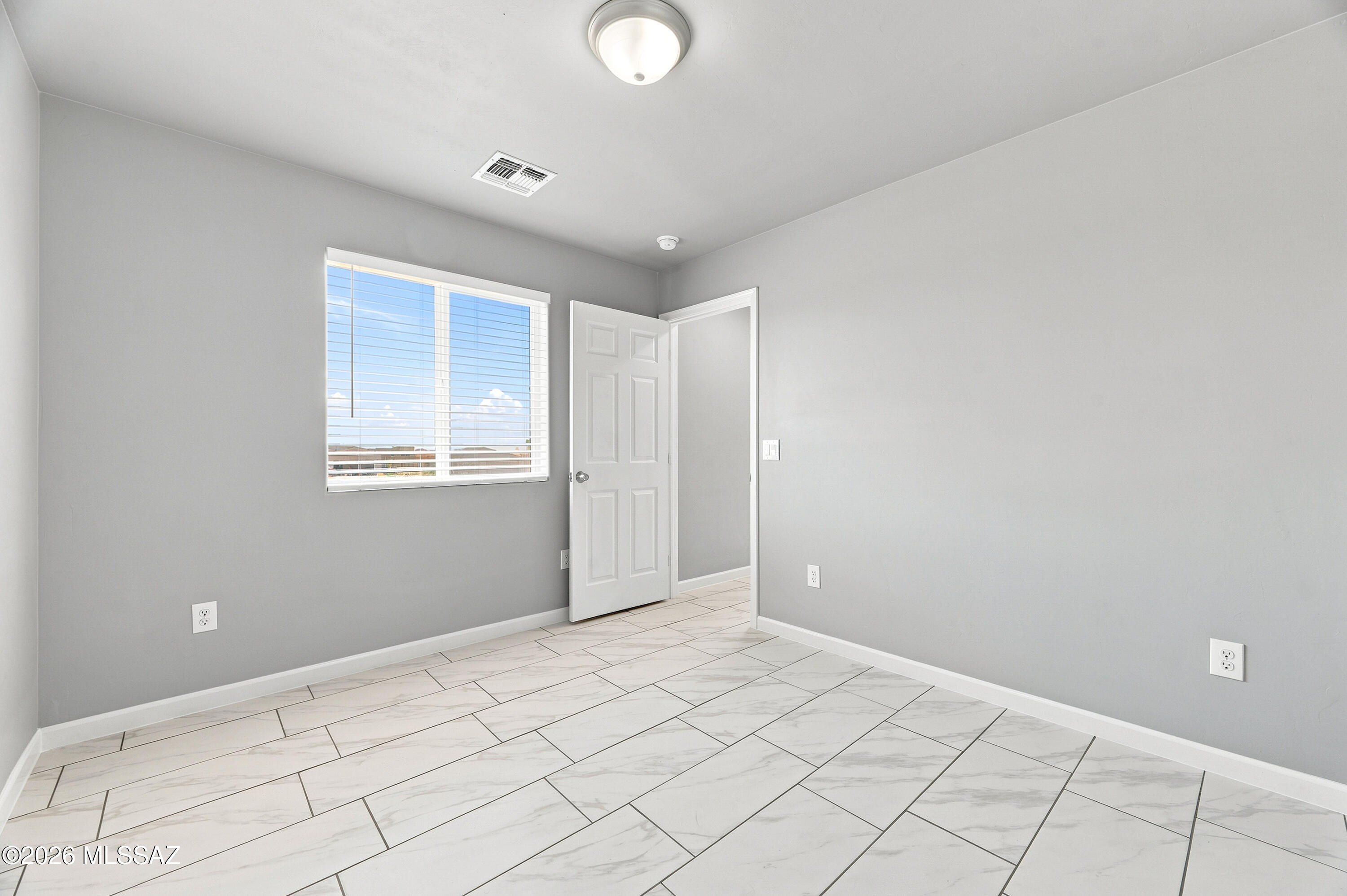 142 S Montgomery Avenue. Corona de Tucson, AZ 85641