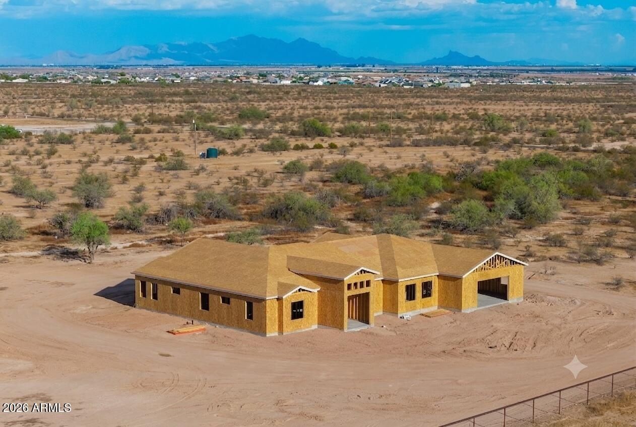 8233 N Nicole Road. Casa Grande, AZ 85194