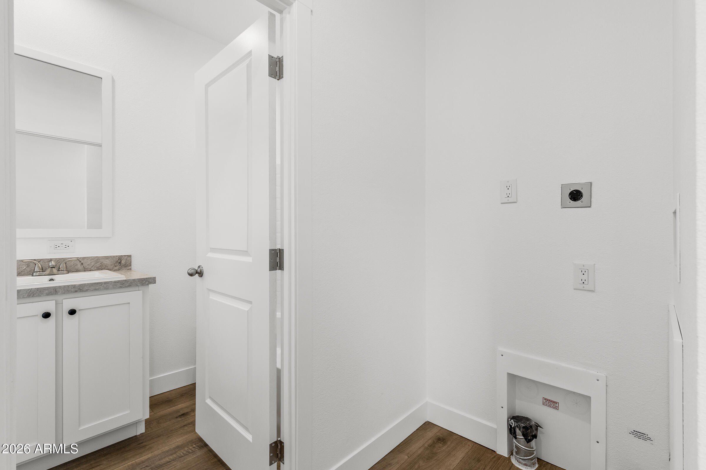 5250 W Us89. Flagstaff, AZ 86004