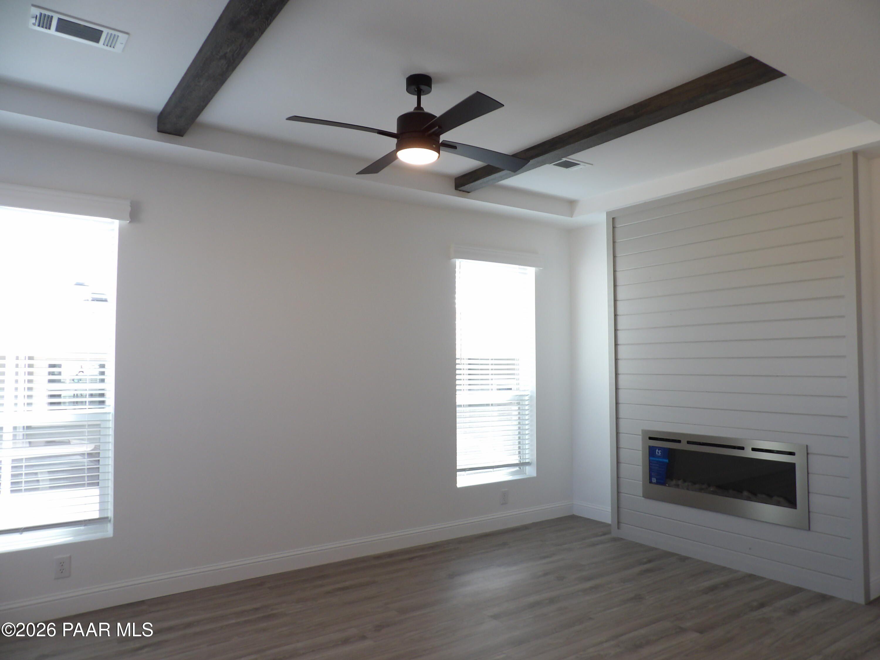 11350 E Sarah Jane Lane. Prescott Valley, AZ 86327