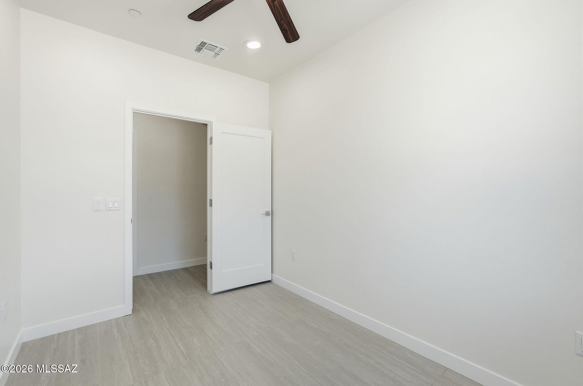1044 W Roller Coaster Road. Tucson, AZ 85704