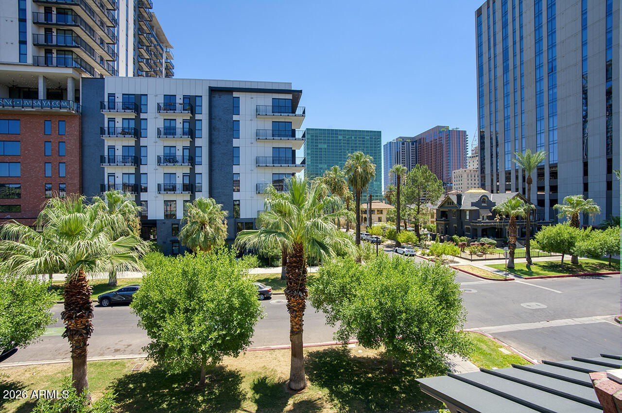 804 N 2Nd Avenue. Phoenix, AZ 85003