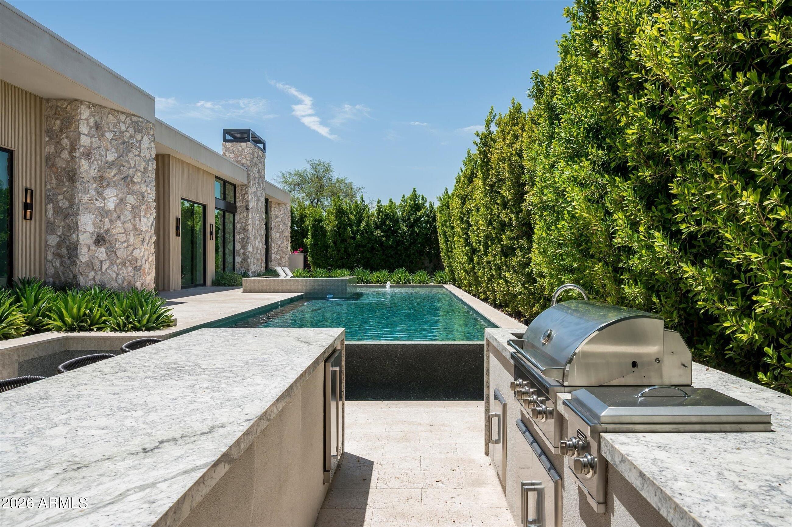 6535 N 40Th Place. Paradise Valley, AZ 85253