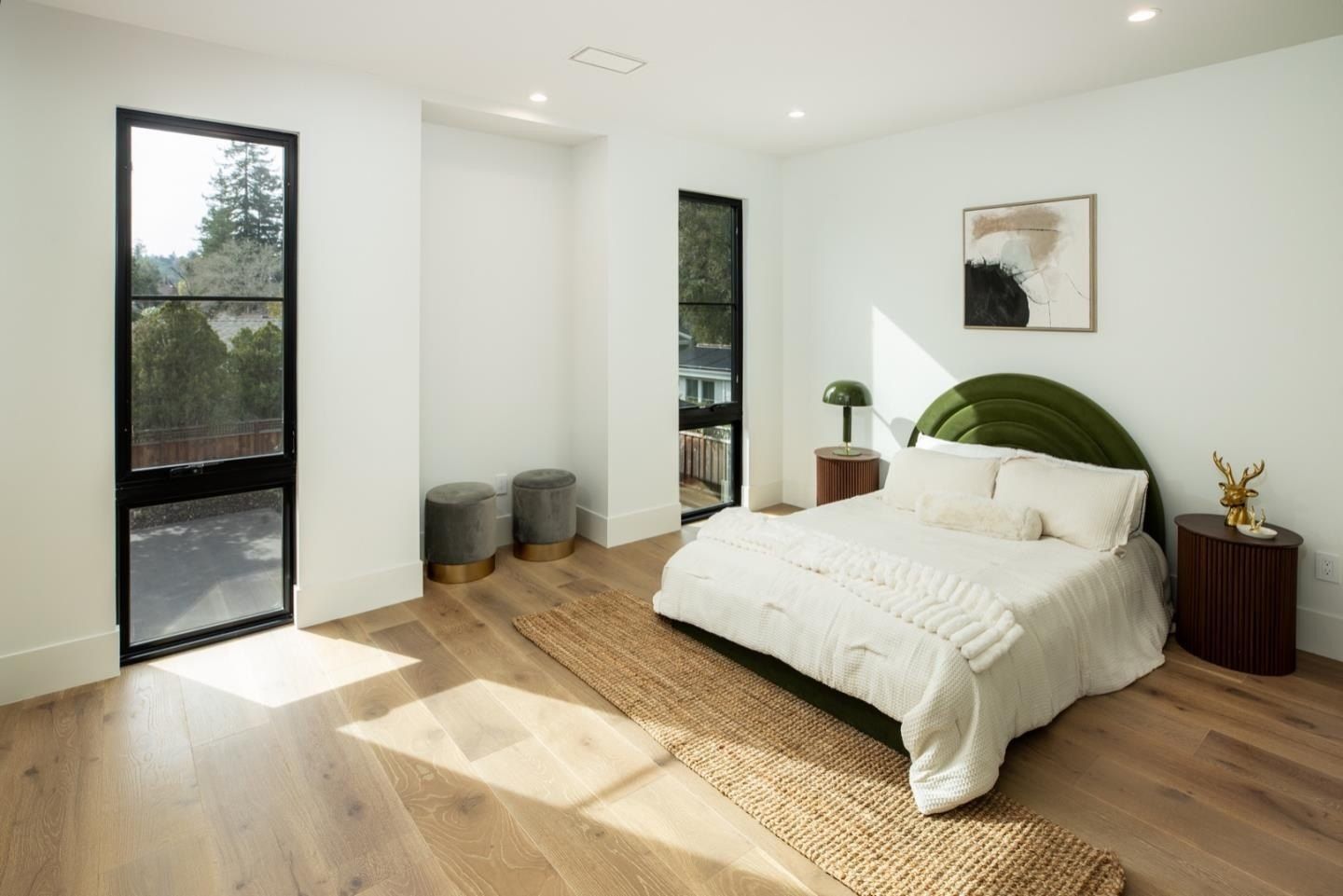 1866 Valparaiso Ave. Menlo Park, CA 94025