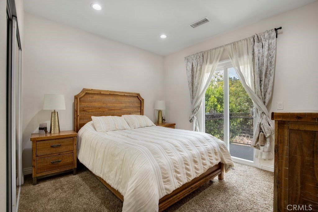 9304 Franklin Street. Chatsworth, CA 91311
