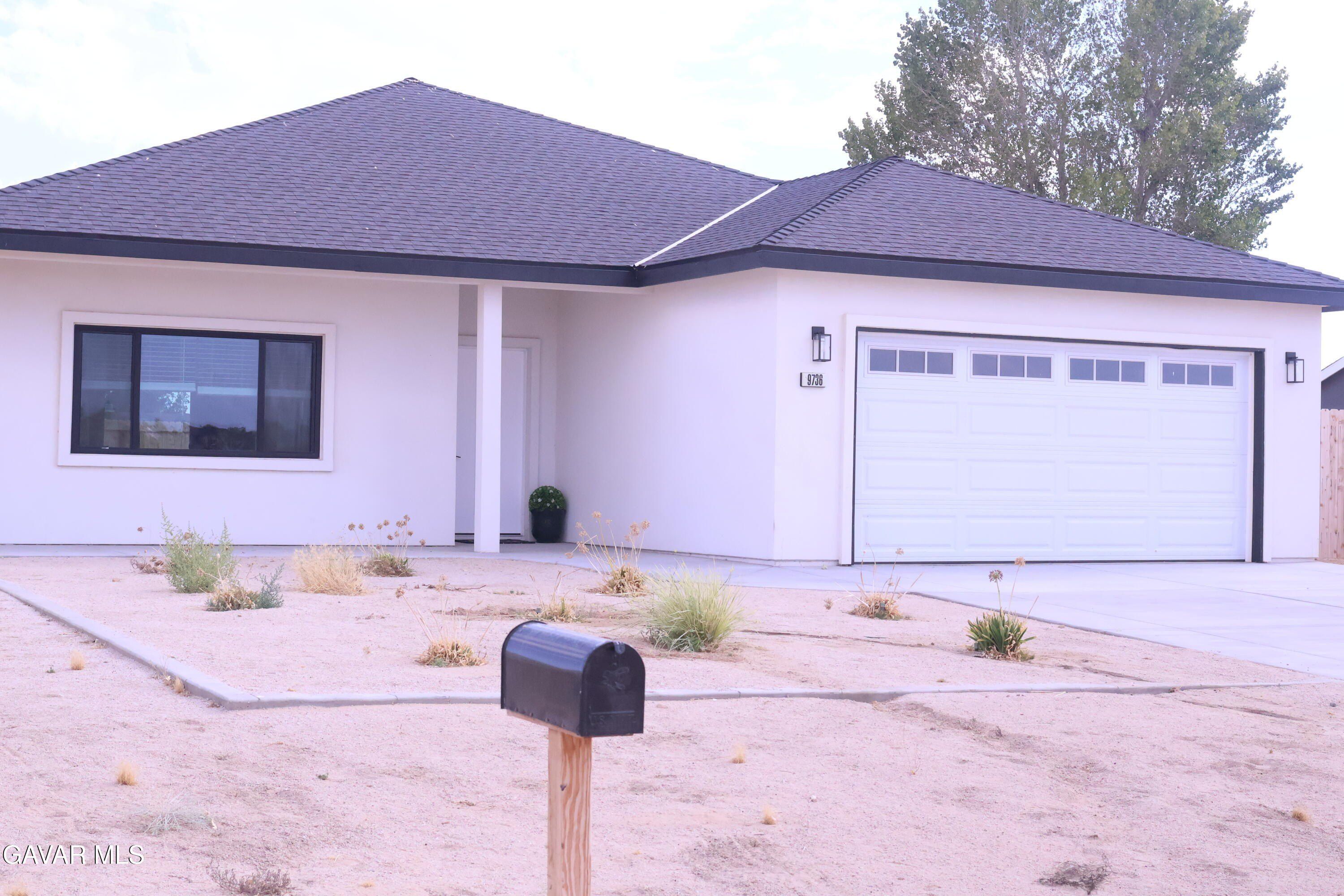 9736 Nipa Avenue. California City, CA 93505