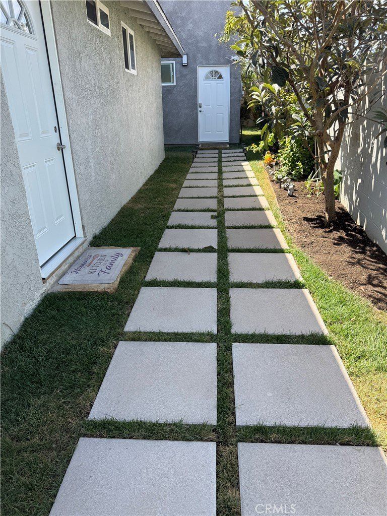 8686 Hastings Cir. Huntington Beach, CA 92647
