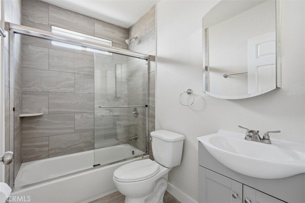 817 W 79Th. Los Angeles, CA 90044
