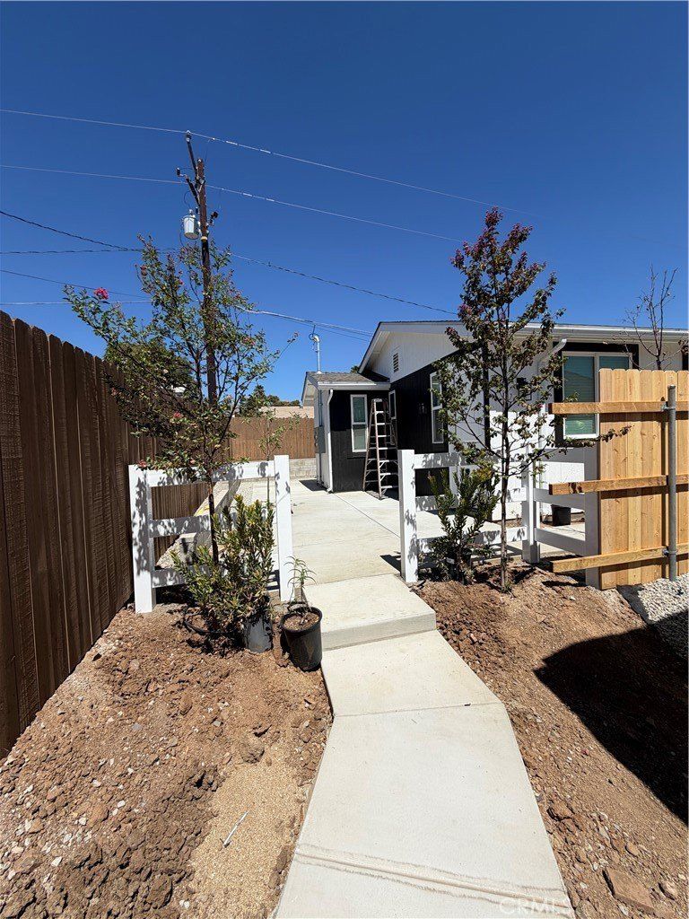 23560 Vista Way. Menifee, CA 92587