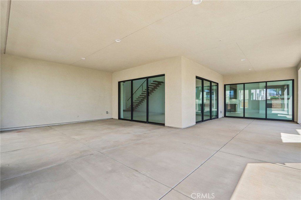 20580 Edgewood Court. Chatsworth, CA 91311