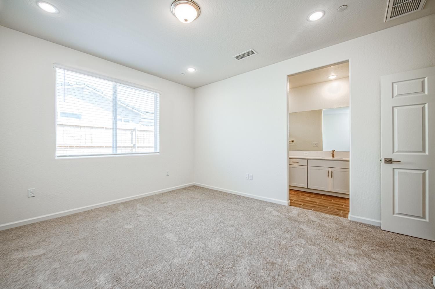1165 Significant Way W. Madera, CA 93636