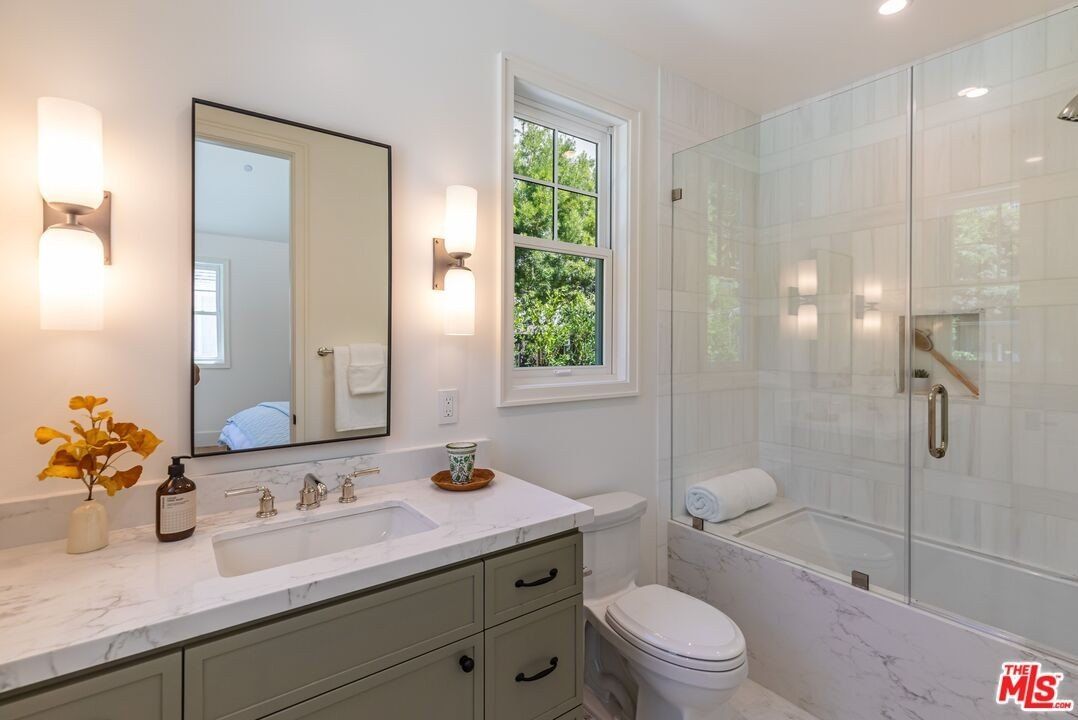 837 Muskingum Ave. Pacific Palisades, CA 90272