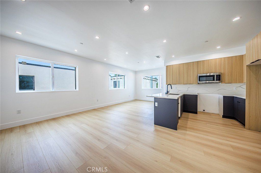 1015 S Citrus. Los Angeles, CA 90019