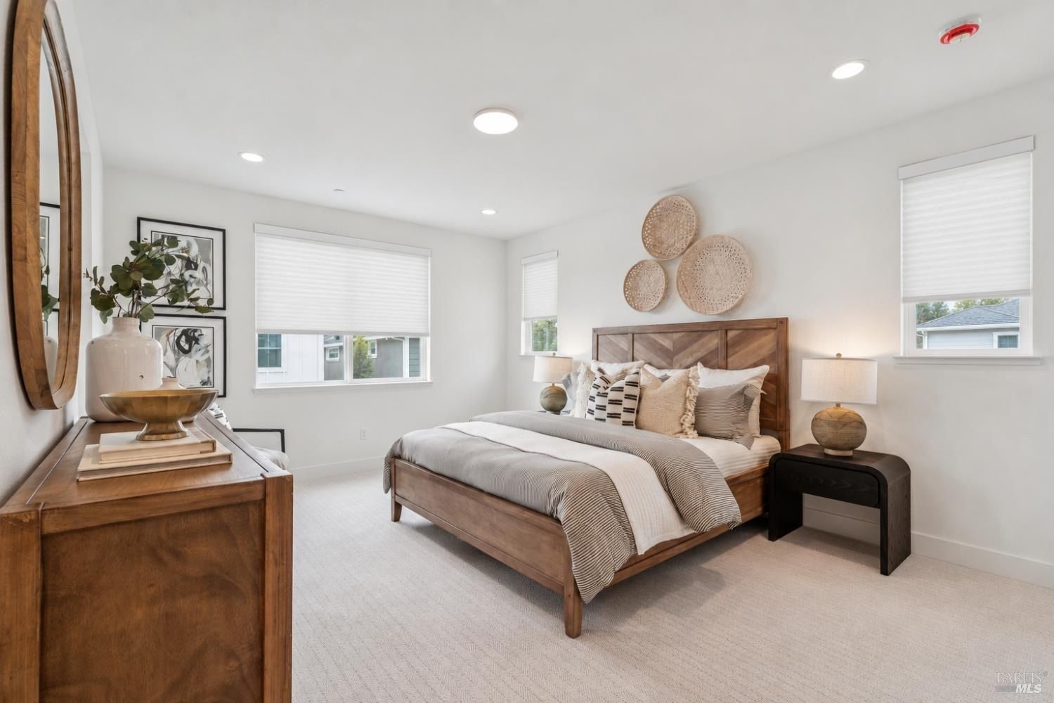 268 Everlove Court. Santa Rosa, CA 95403