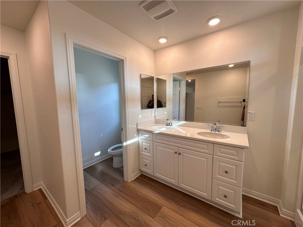 4143 E Avila Privado. Ontario, CA 91761