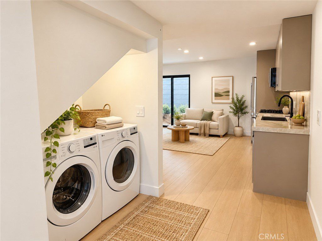 1281812 Bloomfield Street. Studio City, CA 91604