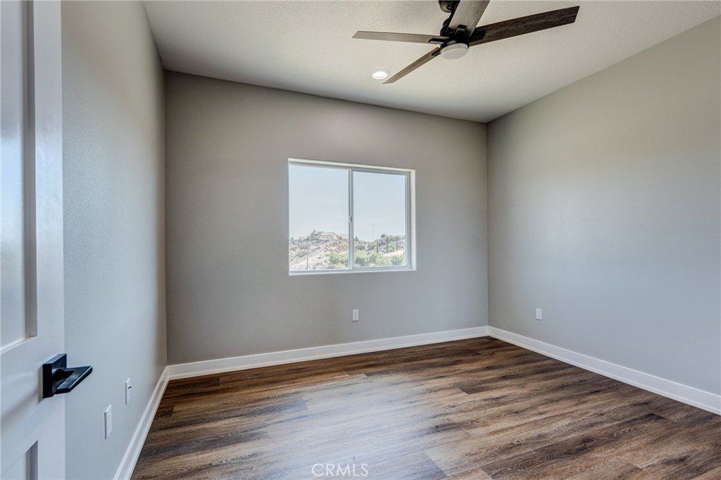 6848 Braceo Street. Oak Hills, CA 92344