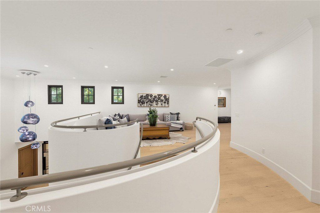 339 W Longden Avenue. Arcadia, CA 91007