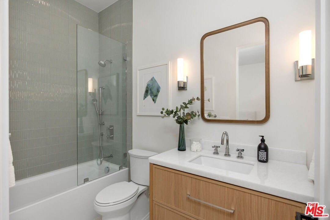 1500 Louella Ave. Venice, CA 90291