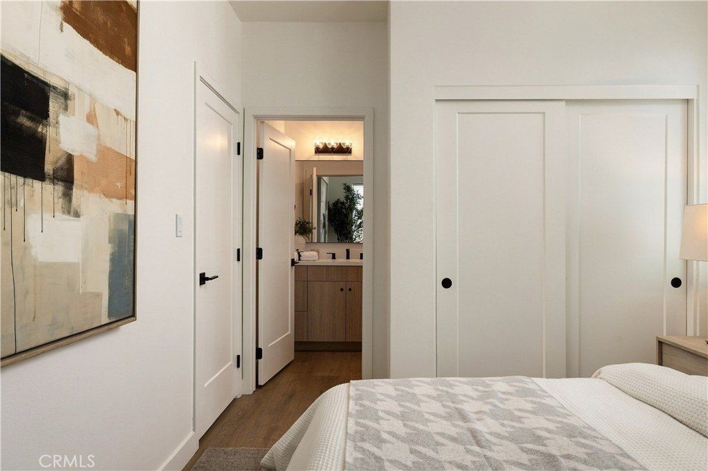547 Bernard Street. Costa Mesa, CA 92627