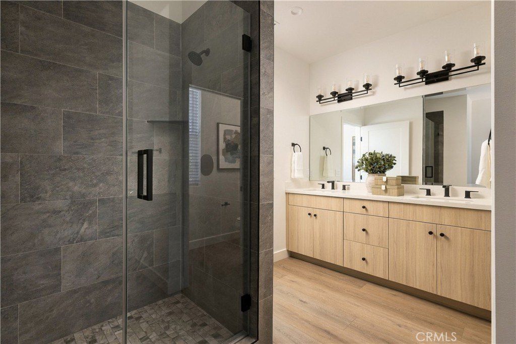 551 Bernard. Costa Mesa, CA 92627