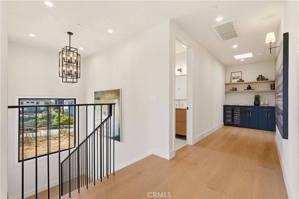 707 Wildomar Street. Pacific Palisades, CA 90272
