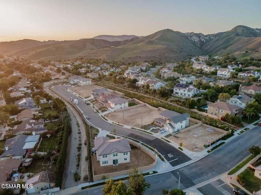 4667 Summit Avenue. Simi Valley, CA 93063