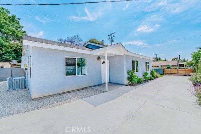 2208 Kaydel Road. Whittier, CA 90601