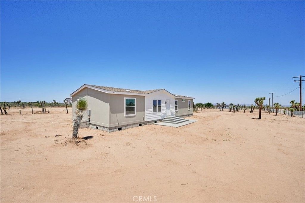 11438 Marrakesh Road. Phelan, CA 92371