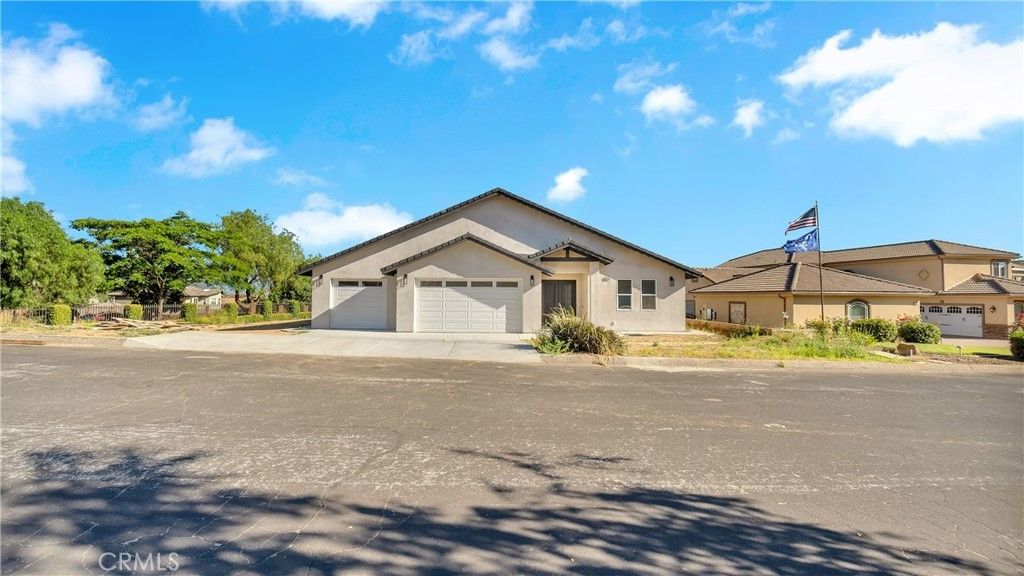 38295 Wild Poppy Lane. Yucaipa, CA 92399