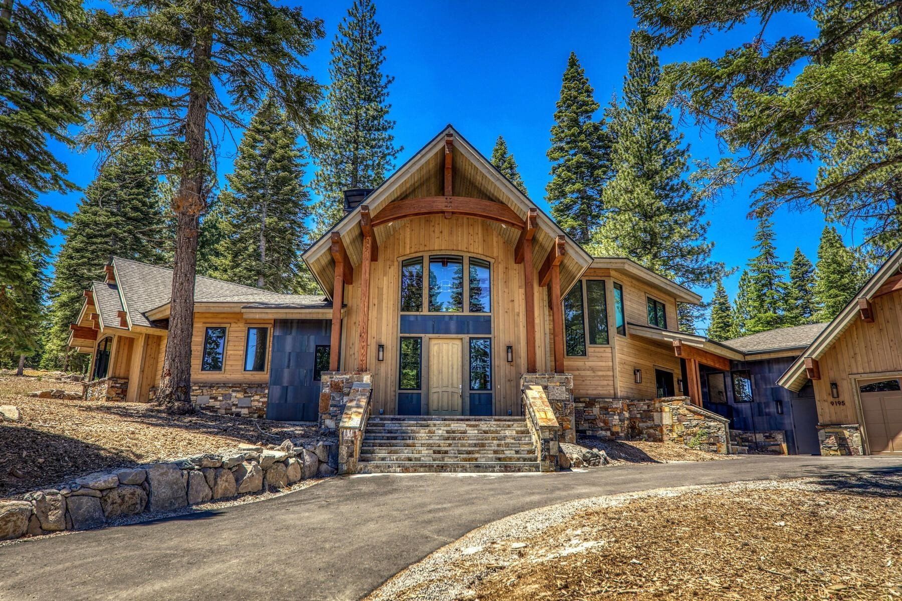 9195 Tarn Circle. Truckee, CA 96161