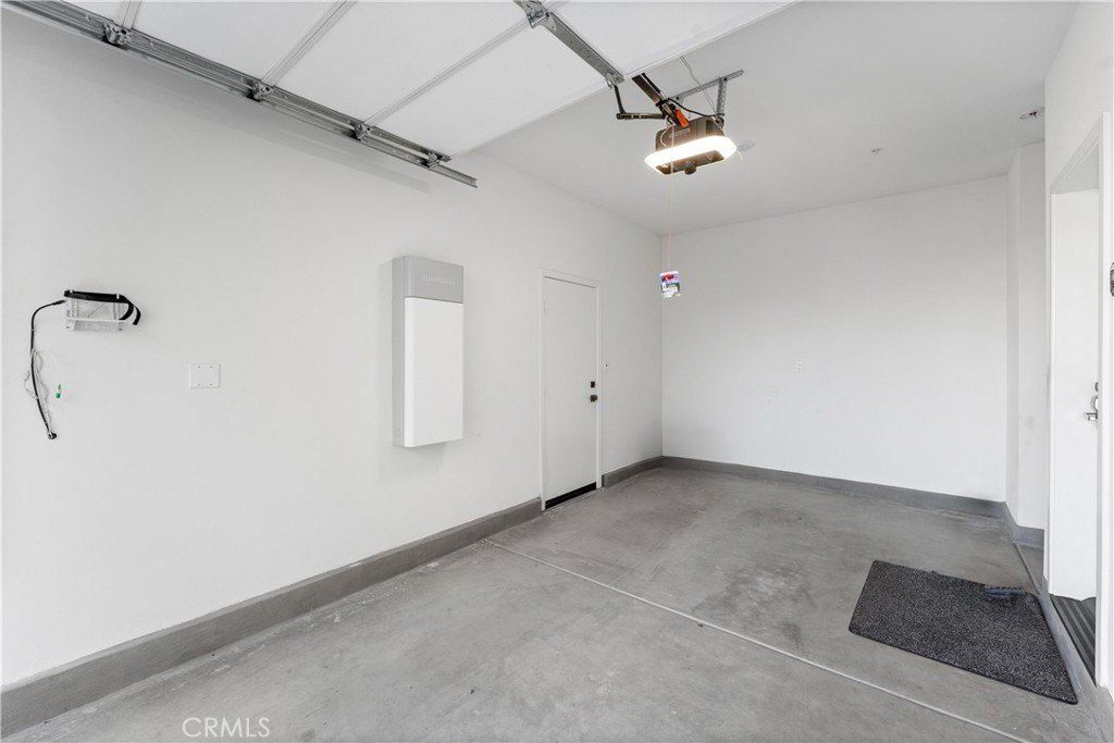 4033 Spring Haven Lane. Corona, CA 92883