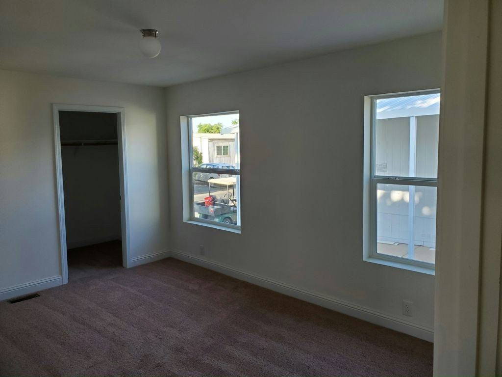 59 Kit Lane. Sacramento, CA 95838