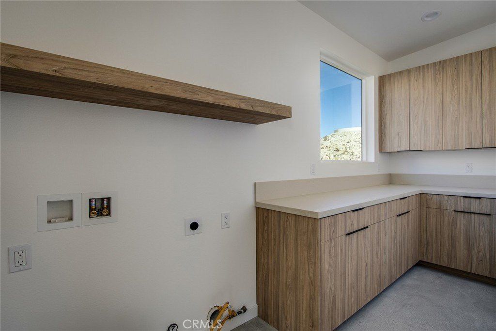 6094 Buena Suerte Road. Yucca Valley, CA 92284